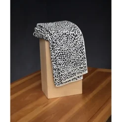 Fashion Blackberry Matelic Hem 19x30 - cozylivehome.com | we sell a wide range of comfortable household items Housewares