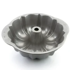 1087FT / / USA Fluted Tube Pan (Bundt) - cozylivehome.com | we sell a wide range of comfortable household items^ Shop All
