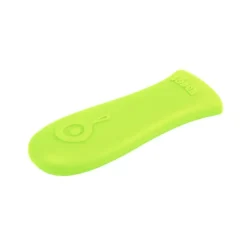 LODGE SILICONE HOT HANDLE HOLDER GREEN - cozylivehome.com | we sell a wide range of comfortable household items^ Shop All