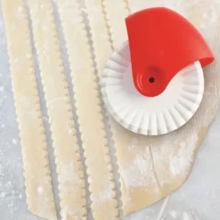 Hot Pastry Wheel Cutter - cozylivehome.com | we sell a wide range of comfortable household items Shop All