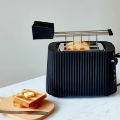 Store Plisse Toaster - cozylivehome.com | we sell a wide range of comfortable household items Shop All