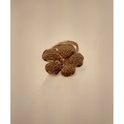 Fashion Rose Gold Flower Napkin Ring - cozylivehome.com | we sell a wide range of comfortable household items Shop All