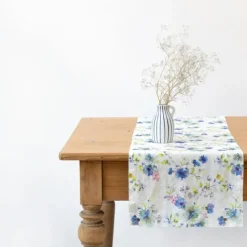 Fashion White Flowers Linen Table Runner - cozylivehome.com | we sell a wide range of comfortable household items Shop All